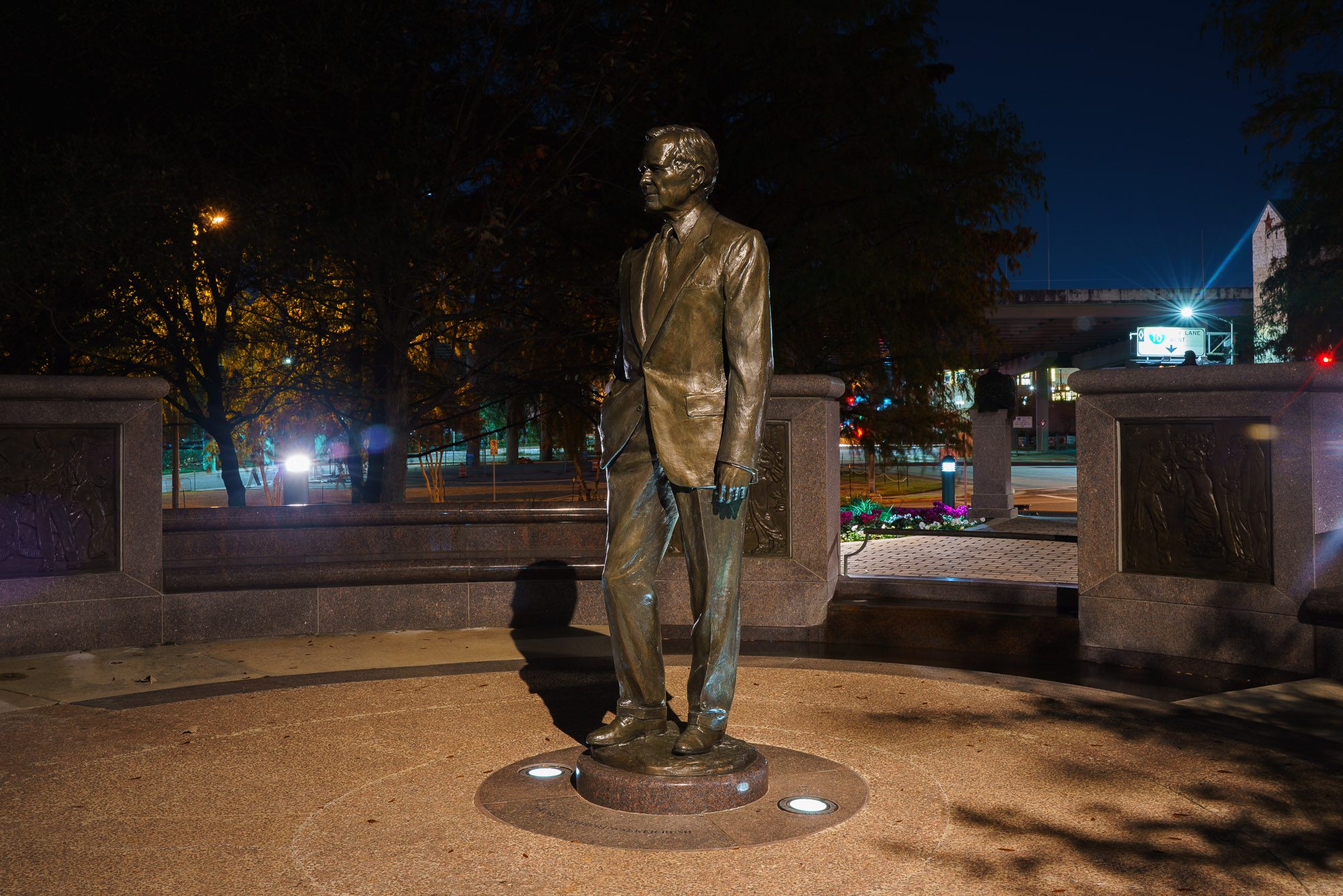 bush statue wortham gardens
